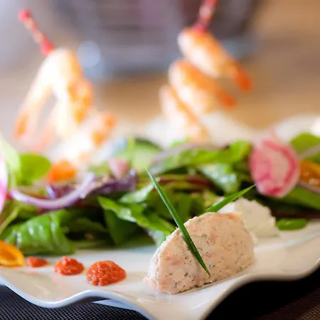 فندق L'espadon 3*