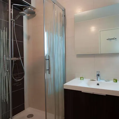 فندق L'espadon 3*