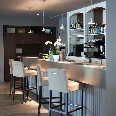 L'espadon Ξενοδοχείο Σαιν-Ζαν-ντε-Μον