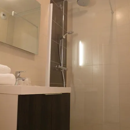 L'espadon 3* Σαιν-Ζαν-ντε-Μον