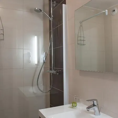 L'espadon Ξενοδοχείο Σαιν-Ζαν-ντε-Μον