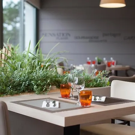 L'espadon 3* Σαιν-Ζαν-ντε-Μον